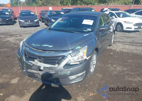 2015 Nissan Altima 2.5 S z USA, uszkodzony, nr VIN 1N4AL3AP5FC262313